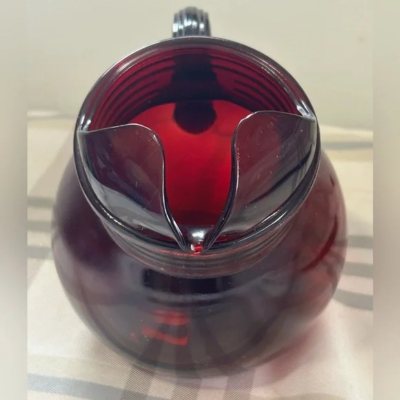 VINTAGE RUBY RED GLASS PITCHER - Picture 3 of 8
